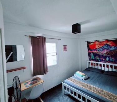 Chom Phon House | Jatujak Bangkok guesthouse R 03-06