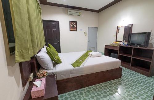 Wieng Hotel | JJ hut hotel
