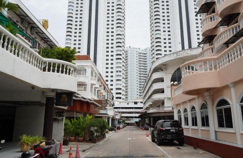 Jomtien Hostel | Jomstay Hostel