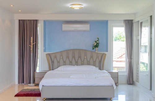 South Pattaya Villa | Jomtien Luxury 4 Beds KTV POOL VILLA 中天豪华KTV 4 卧泳池别墅