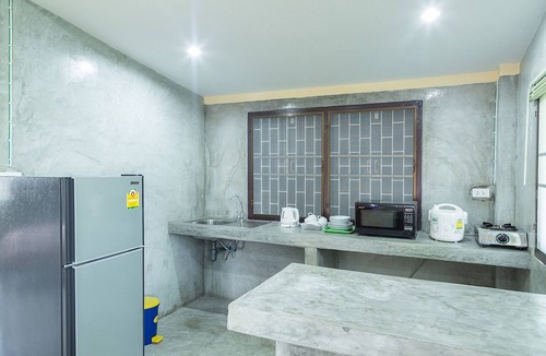 Ko Pha-ngan House | Jule Red Villa, Wifi, AC, Balcony, Terrace