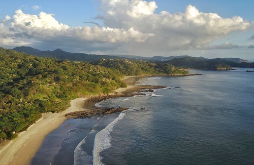 San Juan del Sur Villa | Jungle Villa with ocean view, shared infinity pool, wildlife, open-air living.