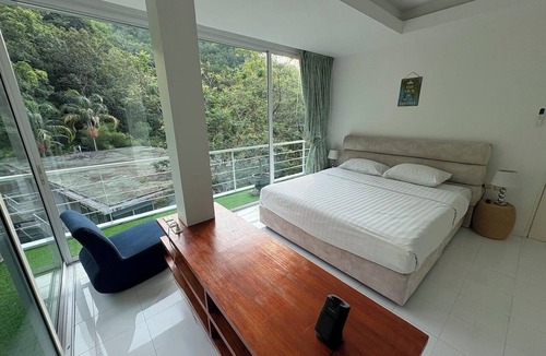 Kamala Apartment | Kamala Jungle Suite 80m² Balcony, 2 Pools, Gym & Sauna Fast Fiber WiFi