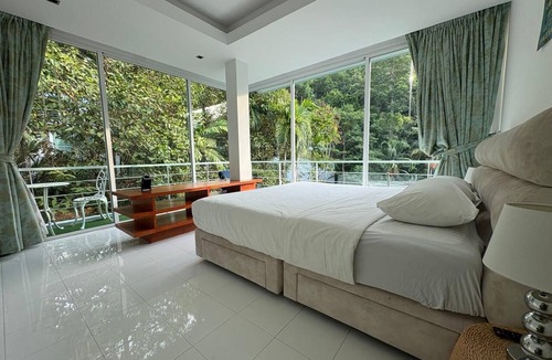 Kamala Apartment | Kamala Jungle Suite 80m² Balcony, 2 Pools, Gym & Sauna Fast Fiber WiFi