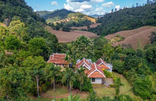 Pangmapha House | Kanlaya's Eyrie, Luxury Homestay