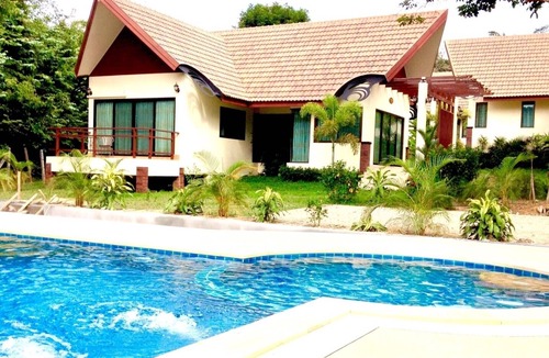 Nong Thale Villa | Kannapat House Krabi Villa 3