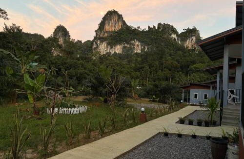 Khlong Sok Hostel | Khao Sok Backpacker Hostel