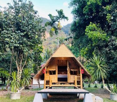 Khlong Sok Resort | Khaosok Monkeys & River Camps