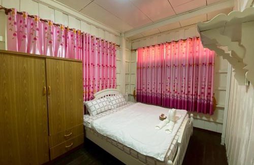 Phichai Hostel | Khun Cham-nan Herb Garden House