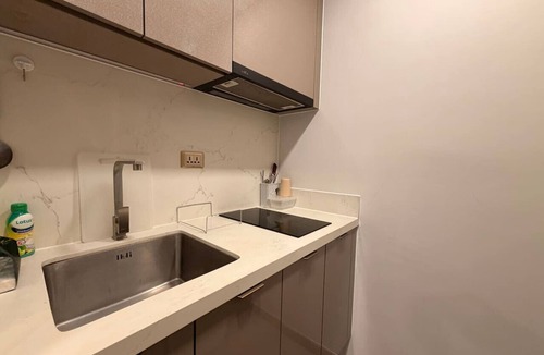 Rama 9 Apartment | King Bed w/Separate Living Room and Kitchen