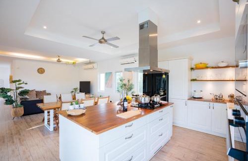 Hua Hin Apartment | Kira Japandi Escape with Sauna & Rooftop cinema