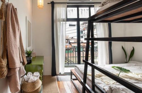 Wat Sam Phraya Hostel | Klong House