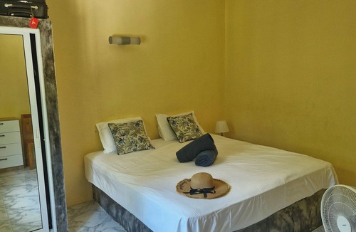 Hua Thanon House | Koh samui lamai beach very quiet 2-bedroom bungalow with large shared pool