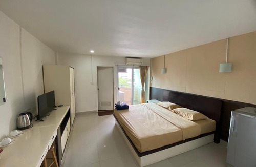 Bangkok Apartment | Ladapan Mansion