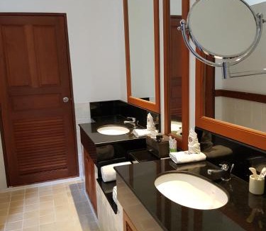 Bang Tao Villa | laguna waters 悦榕庄 拉古纳
