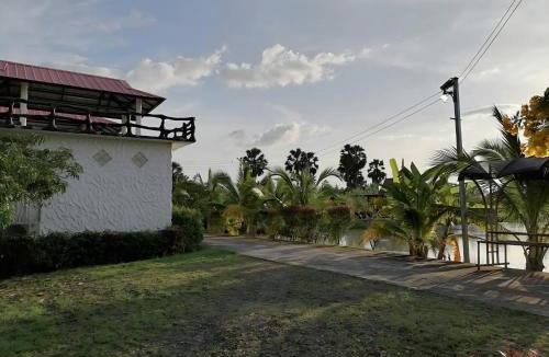 Buriram House | Laid back at Jam fishing park Buriram