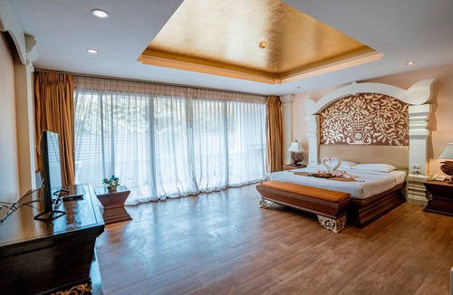 North Pattaya Hotel | Lanna Hotel by Kasalong Resort and Spa Pattaya