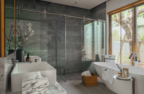 Bang Tao House | Layan - 10 Min to Beach - Private Designer Villa