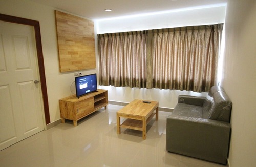 Prawet Hotel | Lee Place Phatthanakan Condo