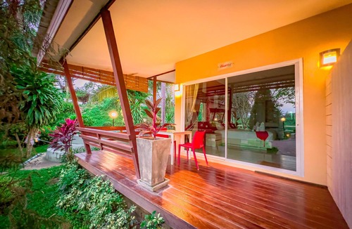 Song Phi Nong Hotel | Lemon Chalet Kaeng Krachan Resort