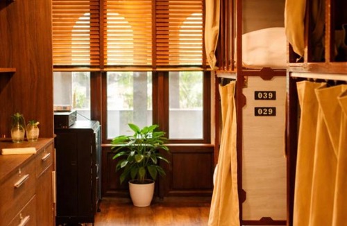 Pratunam Hostel | Lesbase Women Hostel