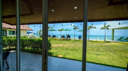 Lipa Noi Apartment | Lipa Bay Residence