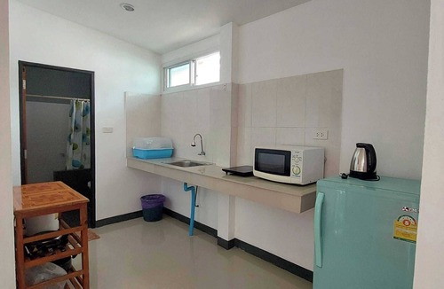Krabi House | Little Purple House- AoNang: Bungalow in a quiet neighborhood near AoNang Beach!