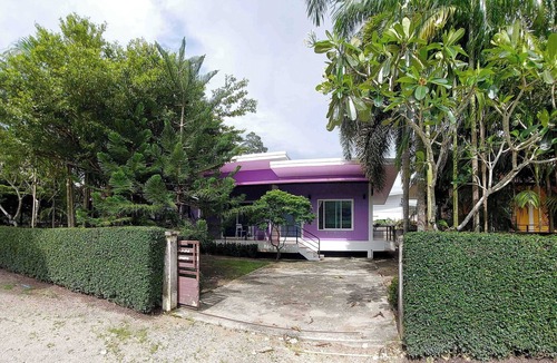 Krabi House | Little Purple House- AoNang: Bungalow in a quiet neighborhood near AoNang Beach!
