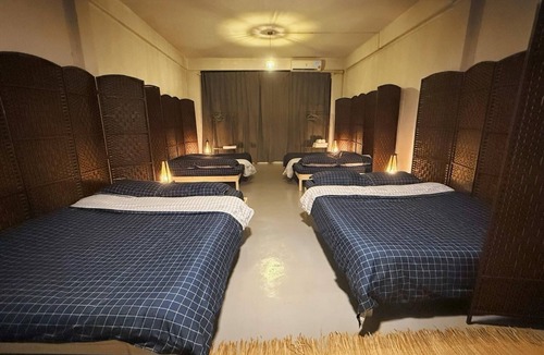Rama 9 Apartment | Located at CBD Rama 9. Family room with 4 Double Bed (Share bath)