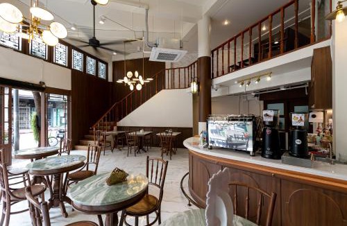 Talat Noi Hostel | Loftel 22 Hostel