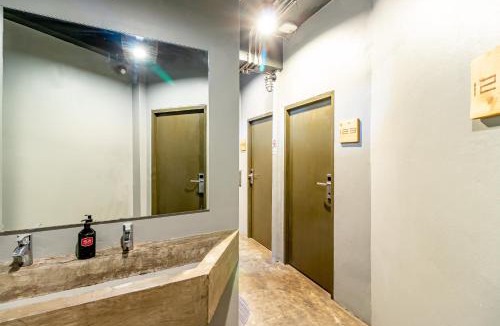 Talat Noi Hostel | Loftel 22 Hostel