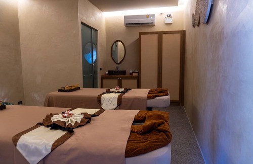Ko Lanta Hotel | Long Beach Chalets