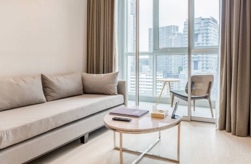 Sukhumvit Condo | Luxurious exclusive Suite 2 BR near BTS Thonglor 家庭奢华房近通罗站 U8