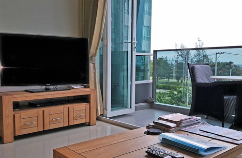 Nong Kae Apartment | Luxury 2 bed apartment - Golf Course, Pool, and partial sea views.