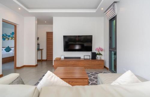 Choeng Thale Villa | Luxury 3BR Pool Villa Relaxation in BangTao Laguna