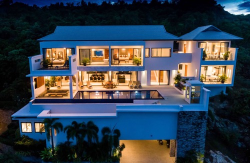 Moo 5 Villa | Luxury 5 Bedroom Villa w Infinity Pool
