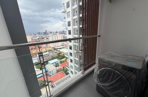 Sen Sok Apartment | Luxury City View apartment perfect for couples