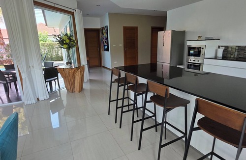 Nong Kae Villa | LUXURY HIGH END POOL VILLA