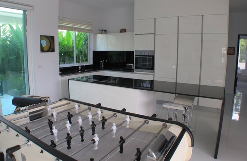 Hua Hin Villa | Luxury house in a quiet and charming area. 10 minutes drive to town and beaches