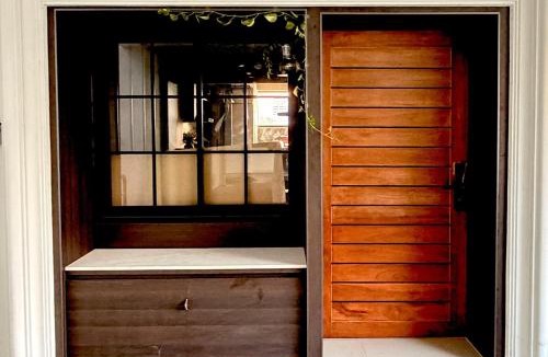 Silom Villa | Luxury Loft Villa 3BR Sleeps 10 Near BTS Silom