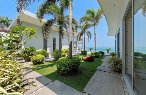 Plai Laem Villa | Luxury Villa with Private Beach Access