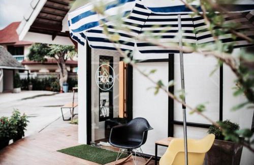 Hang Dong Hotel | Maalamaii Hotel