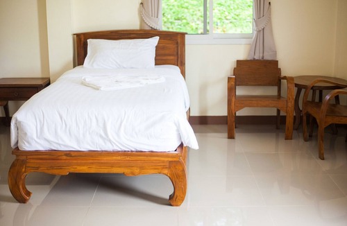 Mae Faek Mai Hotel | Mae Faek Villas