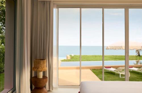 Puk Tian Villa | Mahi-Mahi Beachfront Villa by Yudee Assets