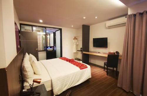 Khlang Hotel | Mandy Nok Hotel