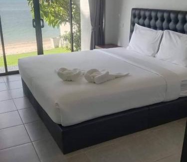 Bang Po Hotel | March Samui Resort