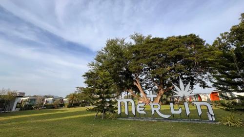 Kanchanaburi Hotel | Merlin Hut & Farm
