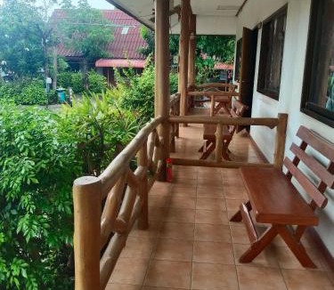Thani House | MG Guesthouse