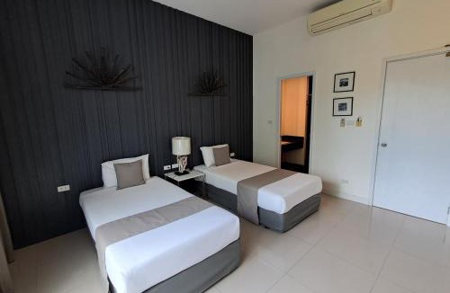 Sarika Apartment | MIDST 2 ROYAL HILLS GOLF COURSE AND SPA