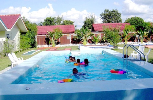 Warin Chamrap Hotel | Mini Golf & Resort Ubon Ratchathani